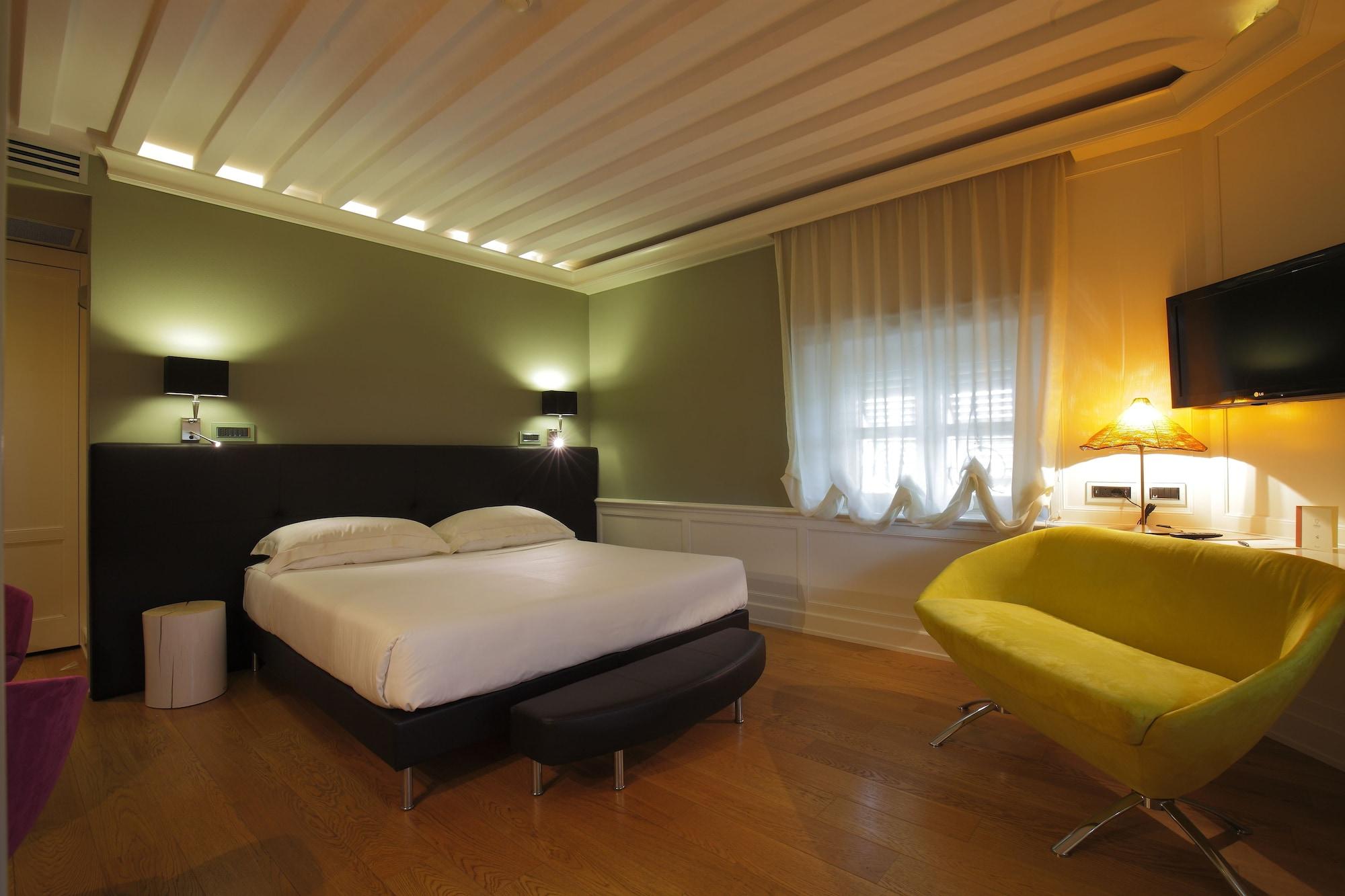 Albergo Celide Lucca Bagian luar foto