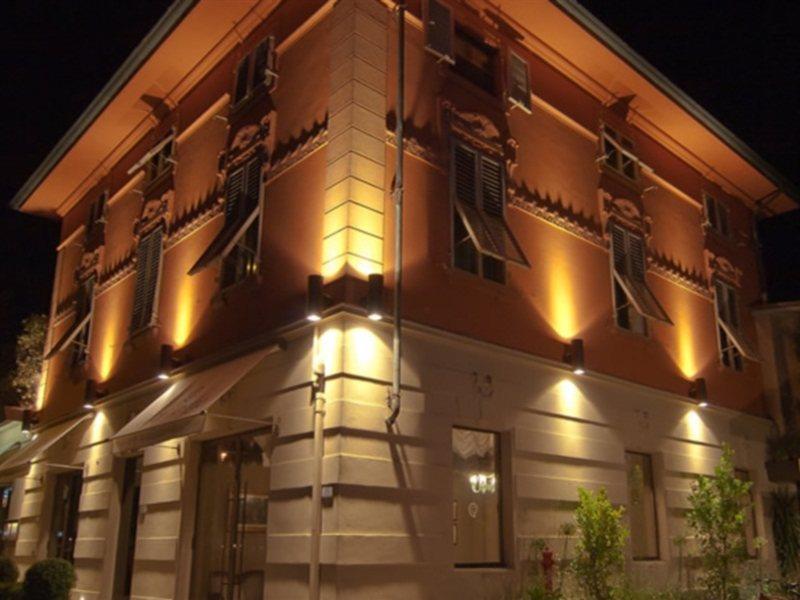 Albergo Celide Lucca Bagian luar foto