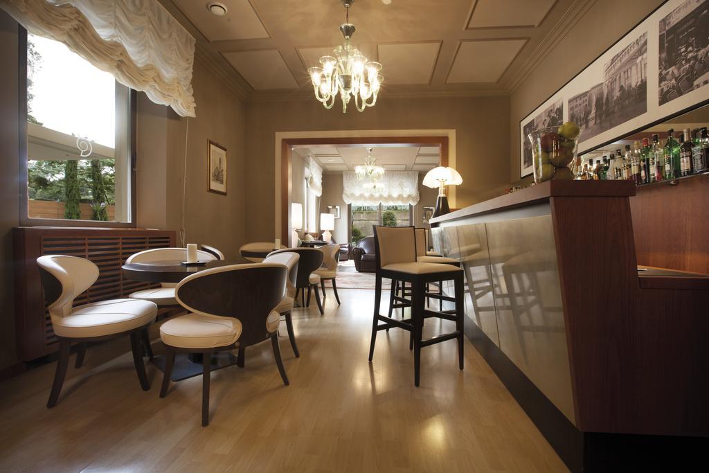 Albergo Celide Lucca Bagian luar foto