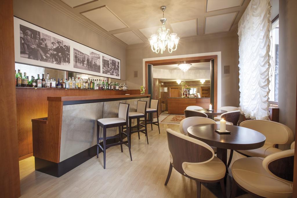 Albergo Celide Lucca Bagian luar foto
