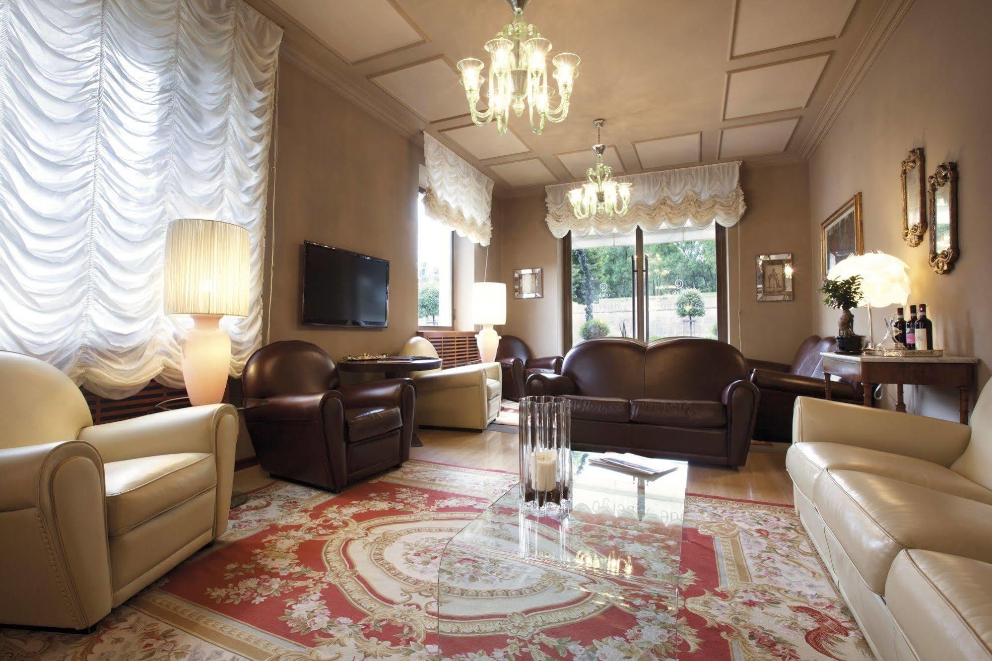 Albergo Celide Lucca Bagian luar foto
